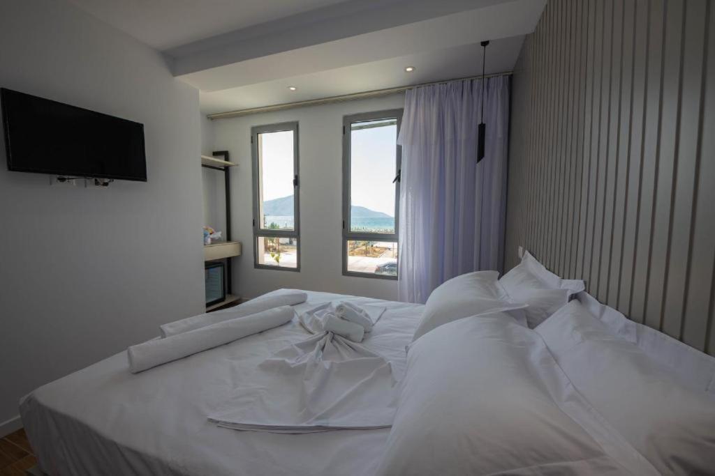 Hesperus Hotel Orikumi Exteriér fotografie
